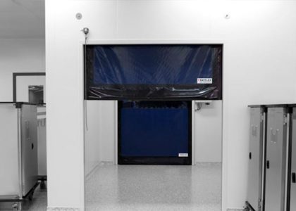 Porta para indústria farmacêutica